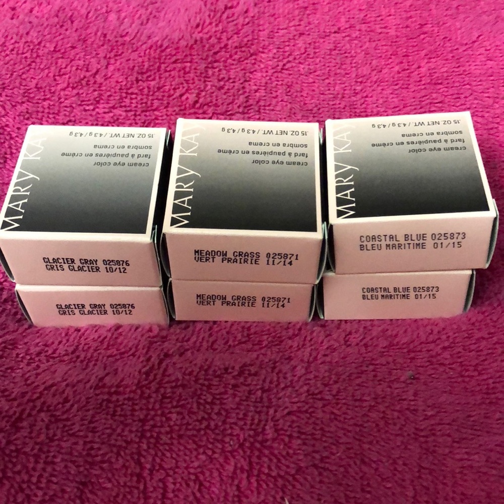 One Mary Kay Cream Eye Color